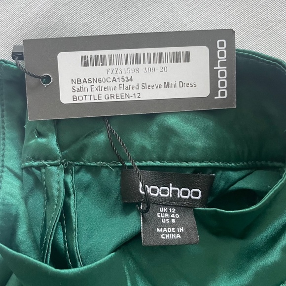 boohoo Satin Extreme Flared Sleeve Mini Party Dress Size 8 NWT - Picture 10 of 16